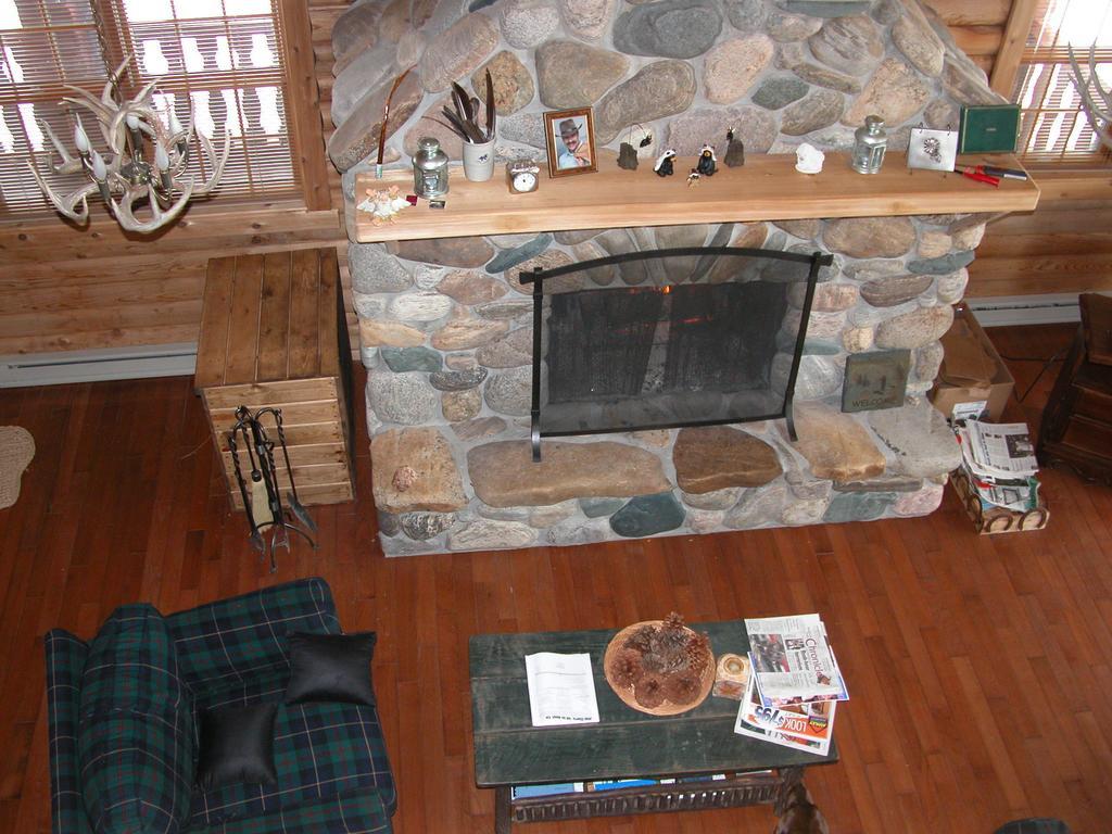 Montana Spirit Guest Lodge Cliff Lake Szoba fotó